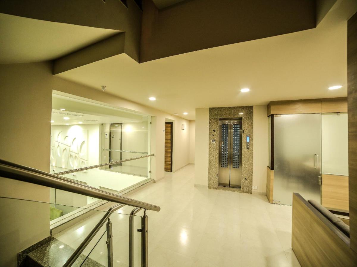 The Basil Park Hotel Bhavnagar Bagian luar foto