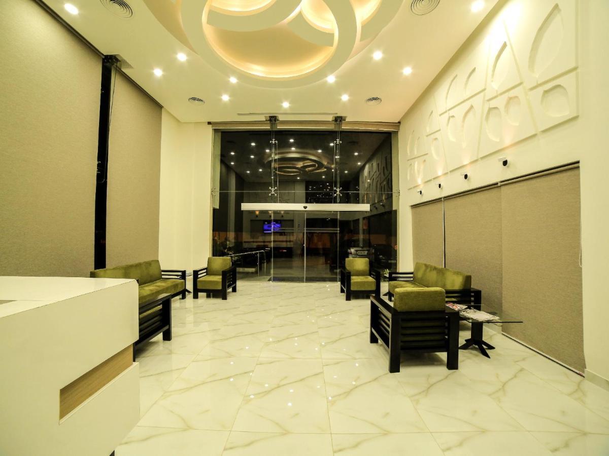 The Basil Park Hotel Bhavnagar Bagian luar foto