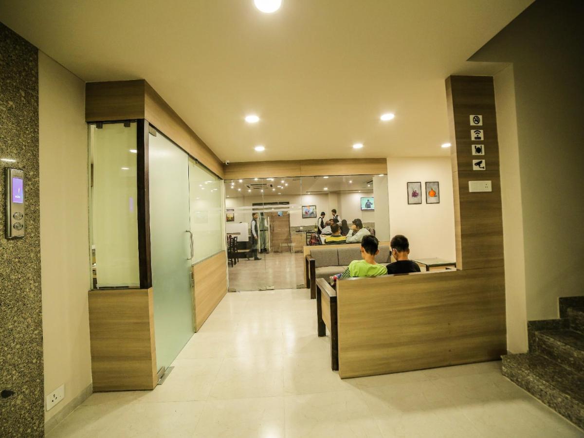 The Basil Park Hotel Bhavnagar Bagian luar foto