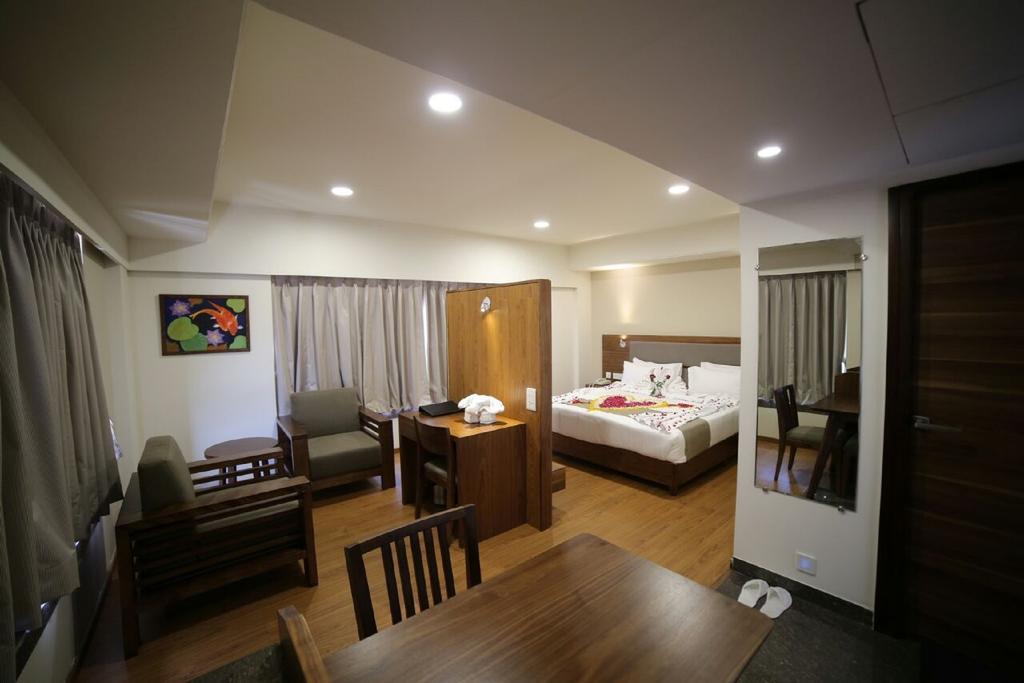 The Basil Park Hotel Bhavnagar Ruang foto